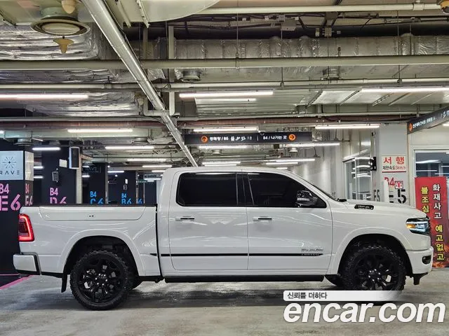 Dodge Ram Pick Up 2020 — фото 20
