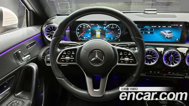 Mercedes-Benz A-Class 2023 — фото 14