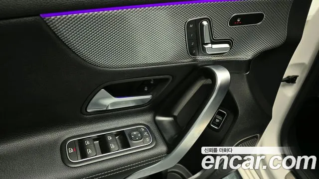 Mercedes-Benz A-Class 2023 — фото 17