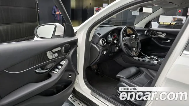 Mercedes-Benz GLC-Class 2019 — фото 11