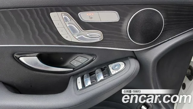 Mercedes-Benz GLC-Class 2019 — фото 19