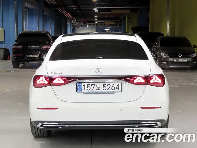 Mercedes-Benz E-Class 2025 — фото 3