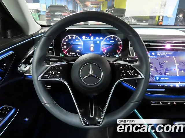 Mercedes-Benz E-Class 2025 — фото 10