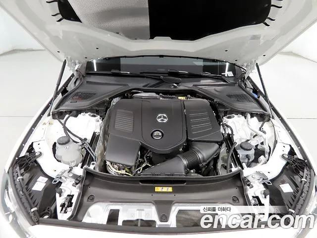 Mercedes-Benz E-Class 2025 — фото 19