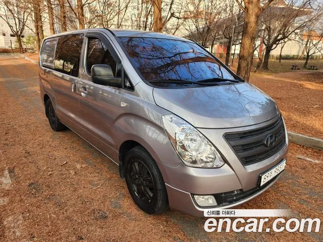 Hyundai Starex 2016 — фото 8