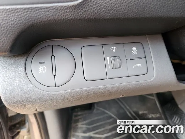 Hyundai Starex 2016 — фото 13