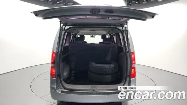 Hyundai Starex 2016 — фото 20