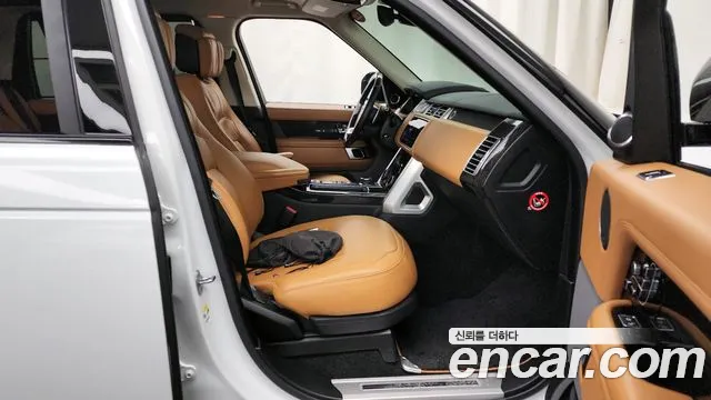 Land Rover Range Rover 2018 — фото 12