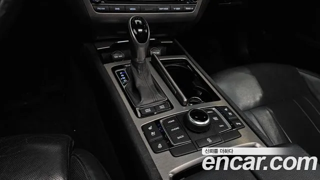 Hyundai Genesis 2016 — фото 9