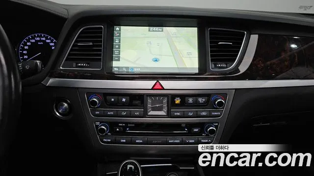 Hyundai Genesis 2016 — фото 15