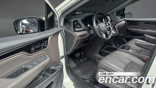 Honda Odyssey 2019 — фото 11