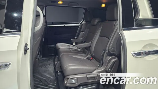Honda Odyssey 2019 — фото 12