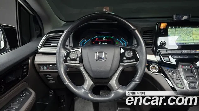 Honda Odyssey 2019 — фото 13