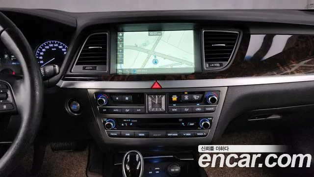 Hyundai Genesis 2016 — фото 14