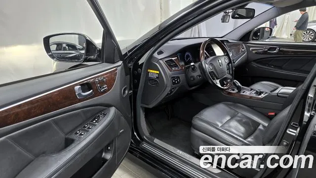 Hyundai Equus 2014 — фото 10