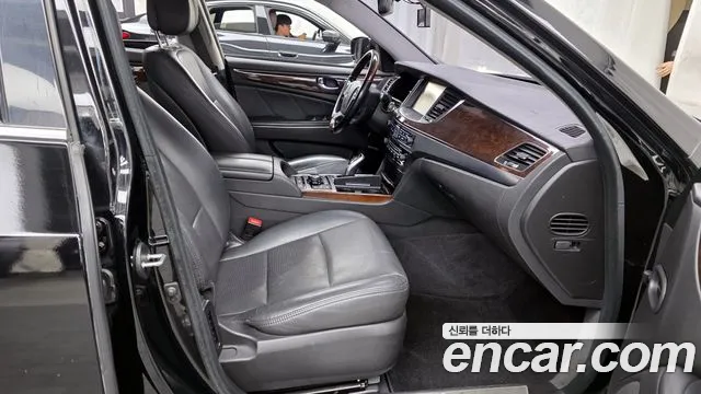 Hyundai Equus 2014 — фото 11