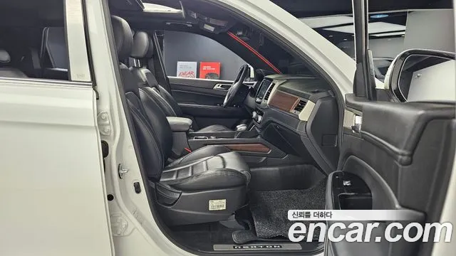 KG_Mobility_Ssangyong Rexton 2018 — фото 12