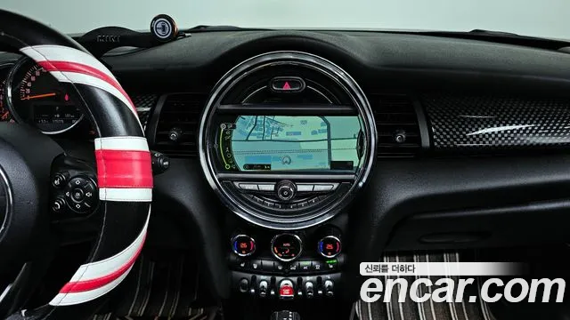 Mini Cooper 2015 — фото 15