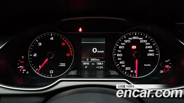 Audi A4 2015 — фото 8