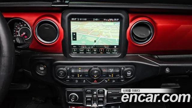 Jeep Wrangler 2019 — фото 14