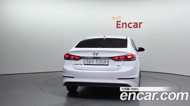 Hyundai AVANTE 2017 — фото 4