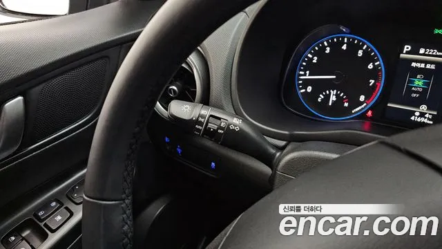 Hyundai Kona 2021 — фото 18