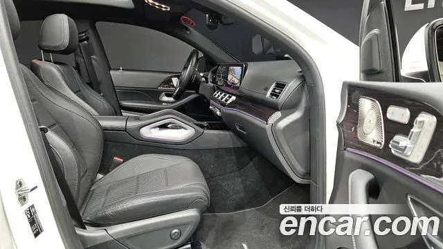 Mercedes-Benz GLE-Class 2023 — фото 10