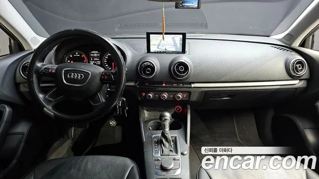 Audi A3 2015 — фото 7