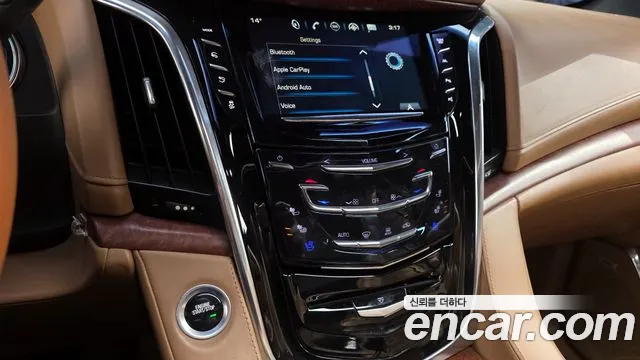 Cadillac Escalade 2017 — фото 14