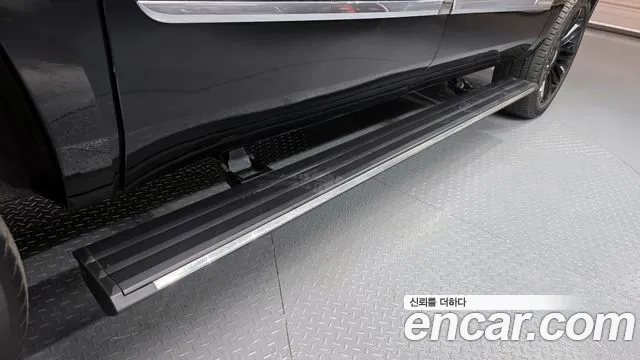 Cadillac Escalade 2017 — фото 19