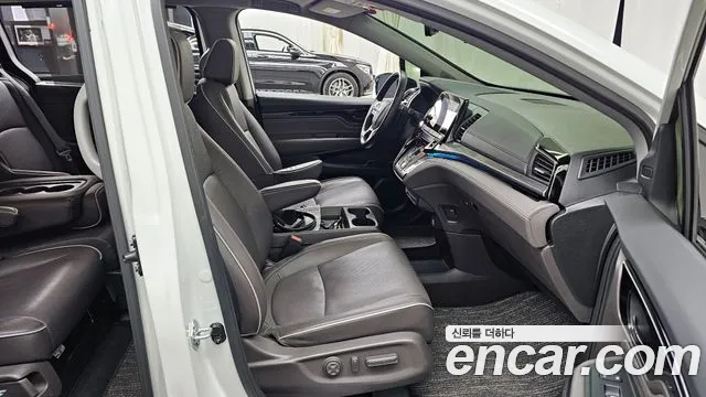 Honda Odyssey 2022 — фото 11