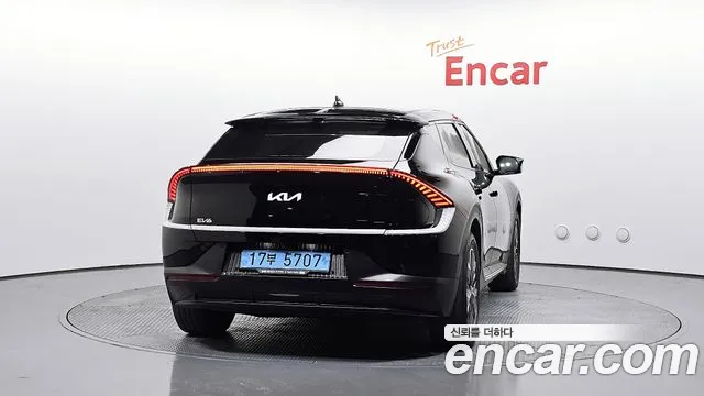 Kia EV6 2023 — фото 4