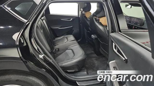 Kia EV6 2023 — фото 12