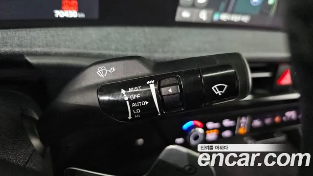 Kia EV6 2023 — фото 16