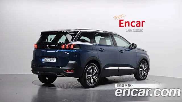 Peugeot 5008 2024 — фото 2