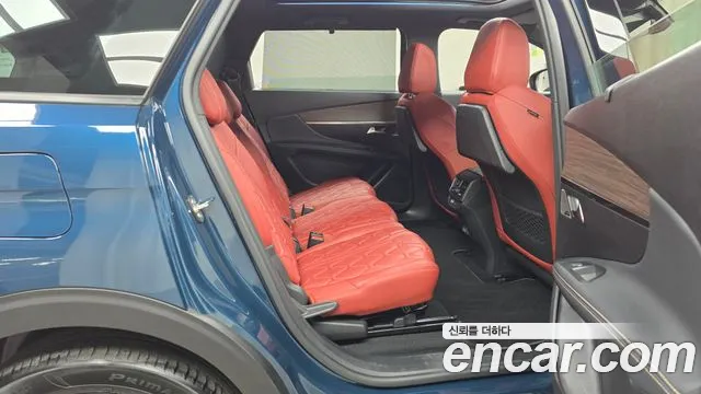 Peugeot 5008 2024 — фото 12