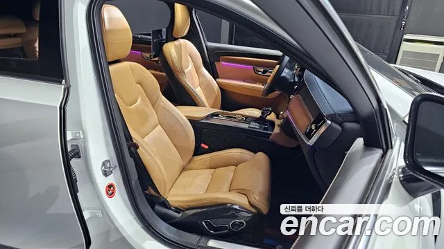 Volvo S90 2018 — фото 12