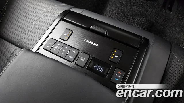 Lexus ES 2022 — фото 19