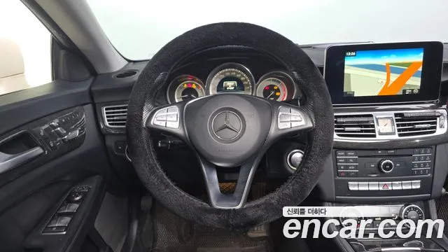 Mercedes-Benz CLS-Class 2017 — фото 13