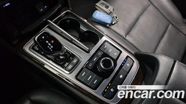 Hyundai Equus 2014 — фото 9