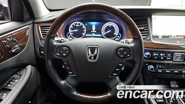 Hyundai Equus 2014 — фото 13