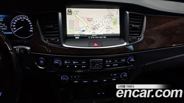 Hyundai Equus 2014 — фото 14
