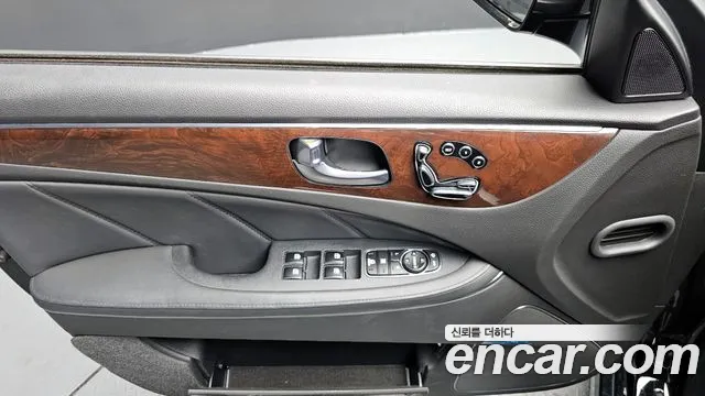 Hyundai Equus 2014 — фото 17