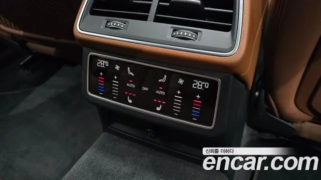 Audi A6 2021 — фото 18