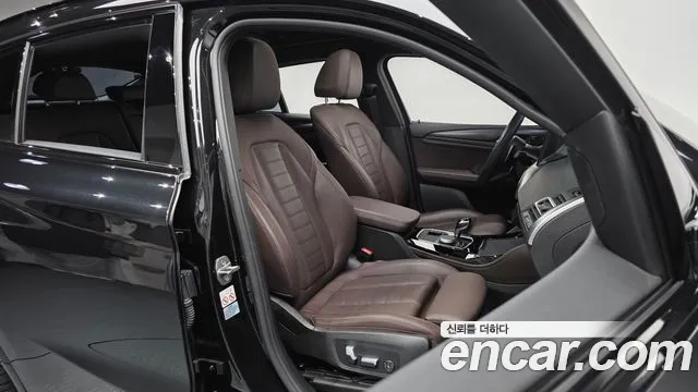 BMW X4 2022 — фото 10