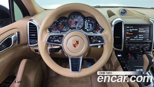 Porsche Cayenne 2013 — фото 13