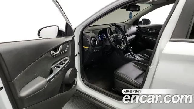 Hyundai Kona 2018 — фото 10