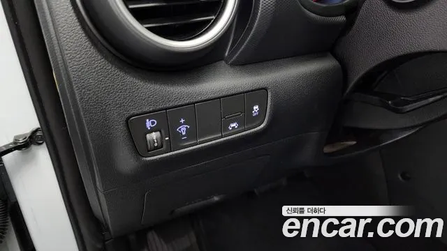 Hyundai Kona 2018 — фото 16