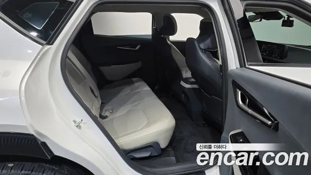 Kia EV6 2022 — фото 11