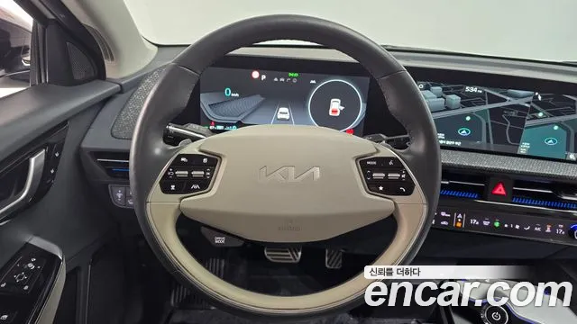 Kia EV6 2022 — фото 12